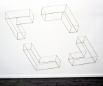 Vier Winkel - Ein Raum, 2003, Edelstahl, 294 x 416 x 32 cm