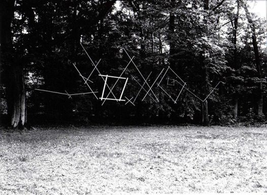 Schwebende Linien Schwebende Linien, 2006, Edelstahl, Aluminium, Artoll Labor, Bedburg-Hau