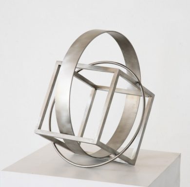 Kubus und Ringe Kubus und Ringe, 2006, Edelstahl, 30 x 29 x 26 cm